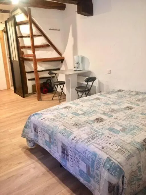 Apartment Studio Terrasse. A 50M De La Plage Sablettes Menton France